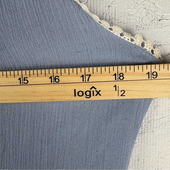 Blue Rain Women’s Mini Sleeveless Dress Blue and White Crocheted Lace Bodice L - Picture 3 of 6